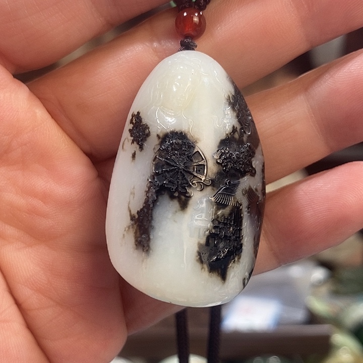 和田玉未镶嵌颈饰