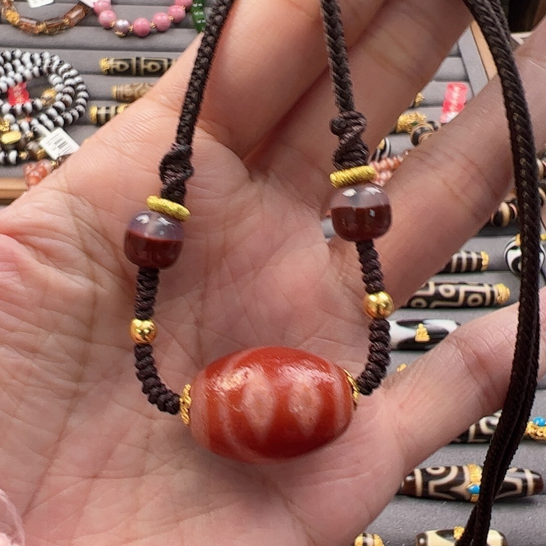 【闪购商品】玛瑙/玉髓颈饰18K金镶嵌一个