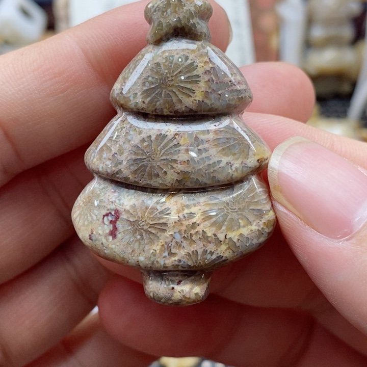 硅化珊瑚（珊瑚玉）颈饰未镶嵌