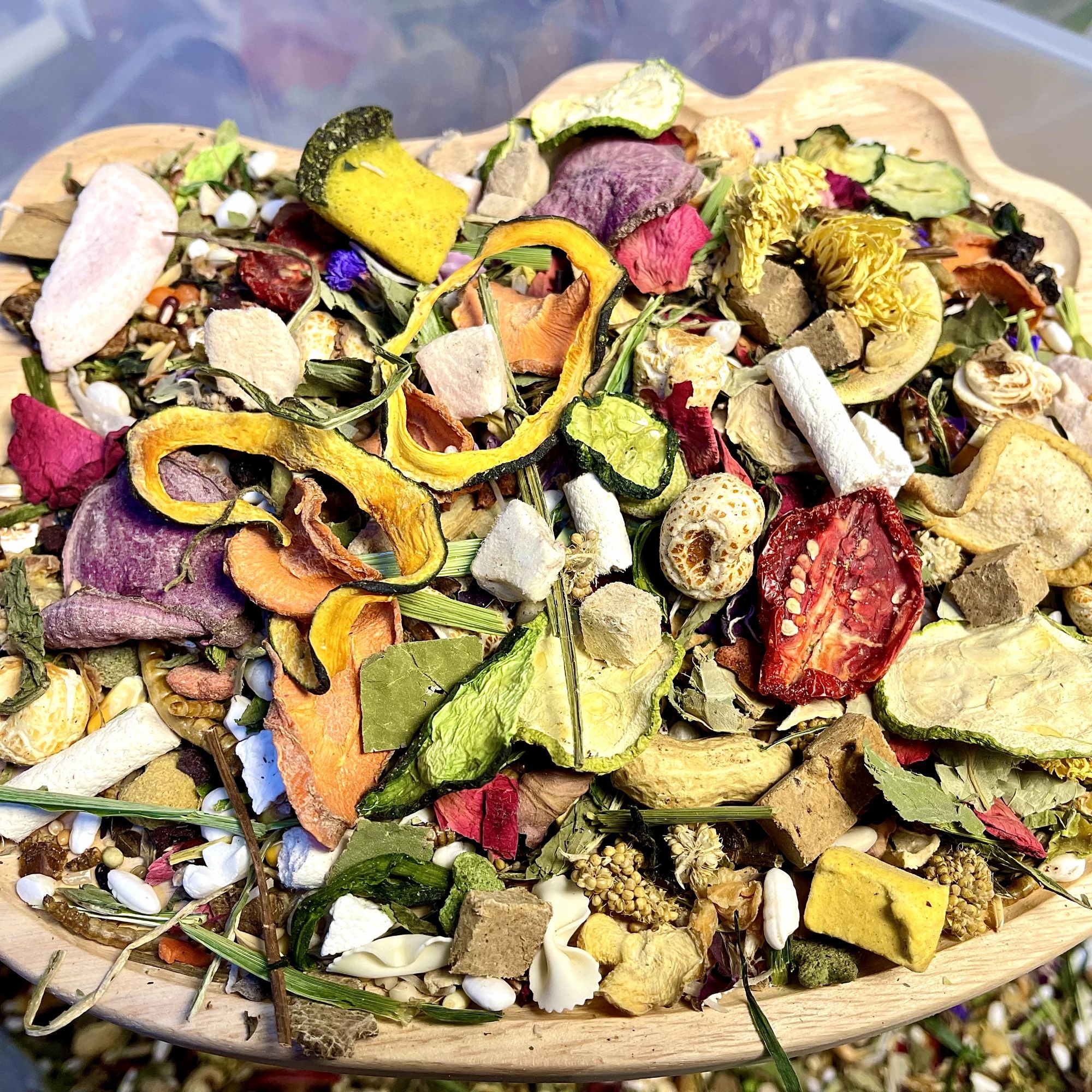 德系配方金丝熊全价自配粮挑食熊也爱吃（加入自己烘的新鲜蔬菜干）