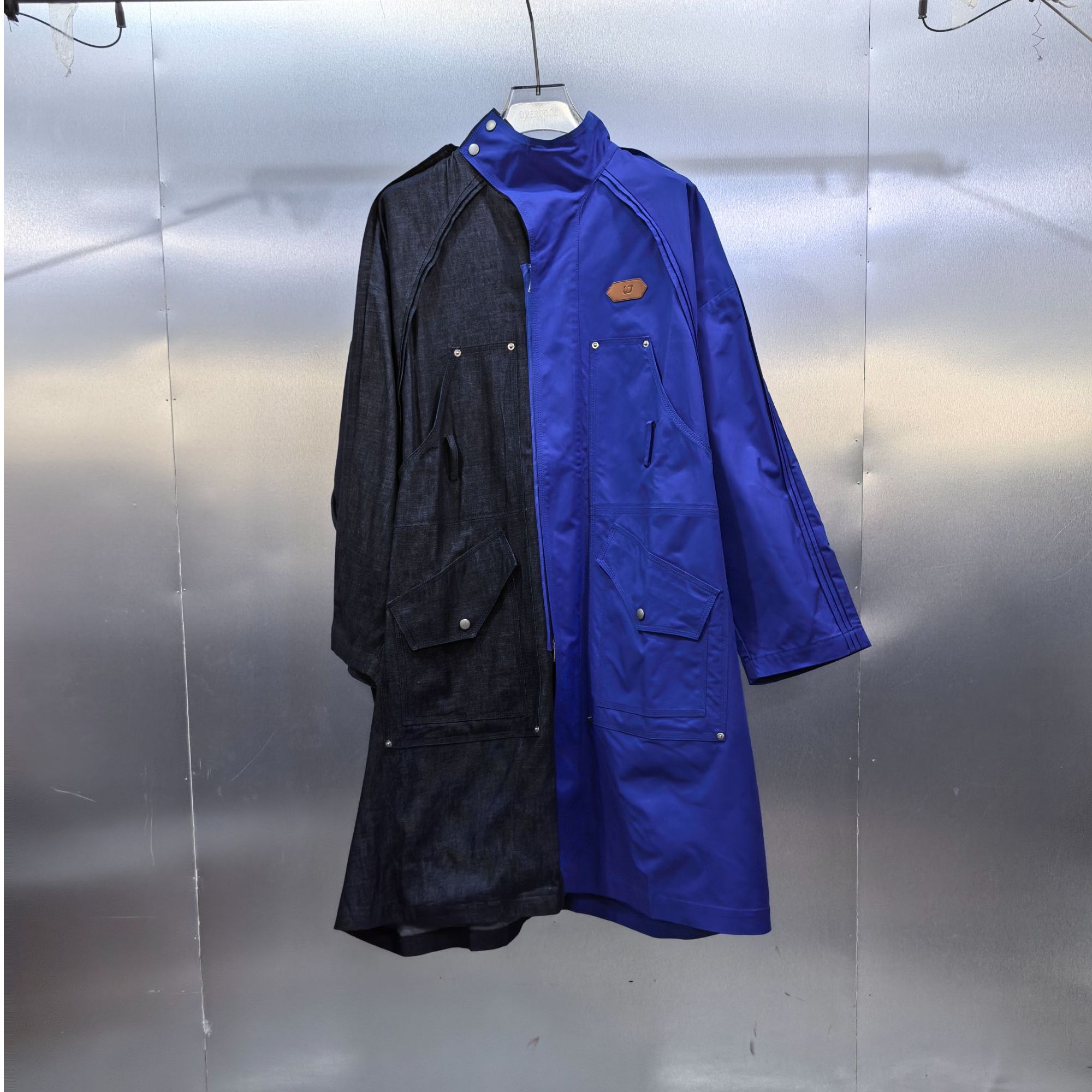 R02-102073-UMA分解撞色拼接设计廓形感时尚风衣外套