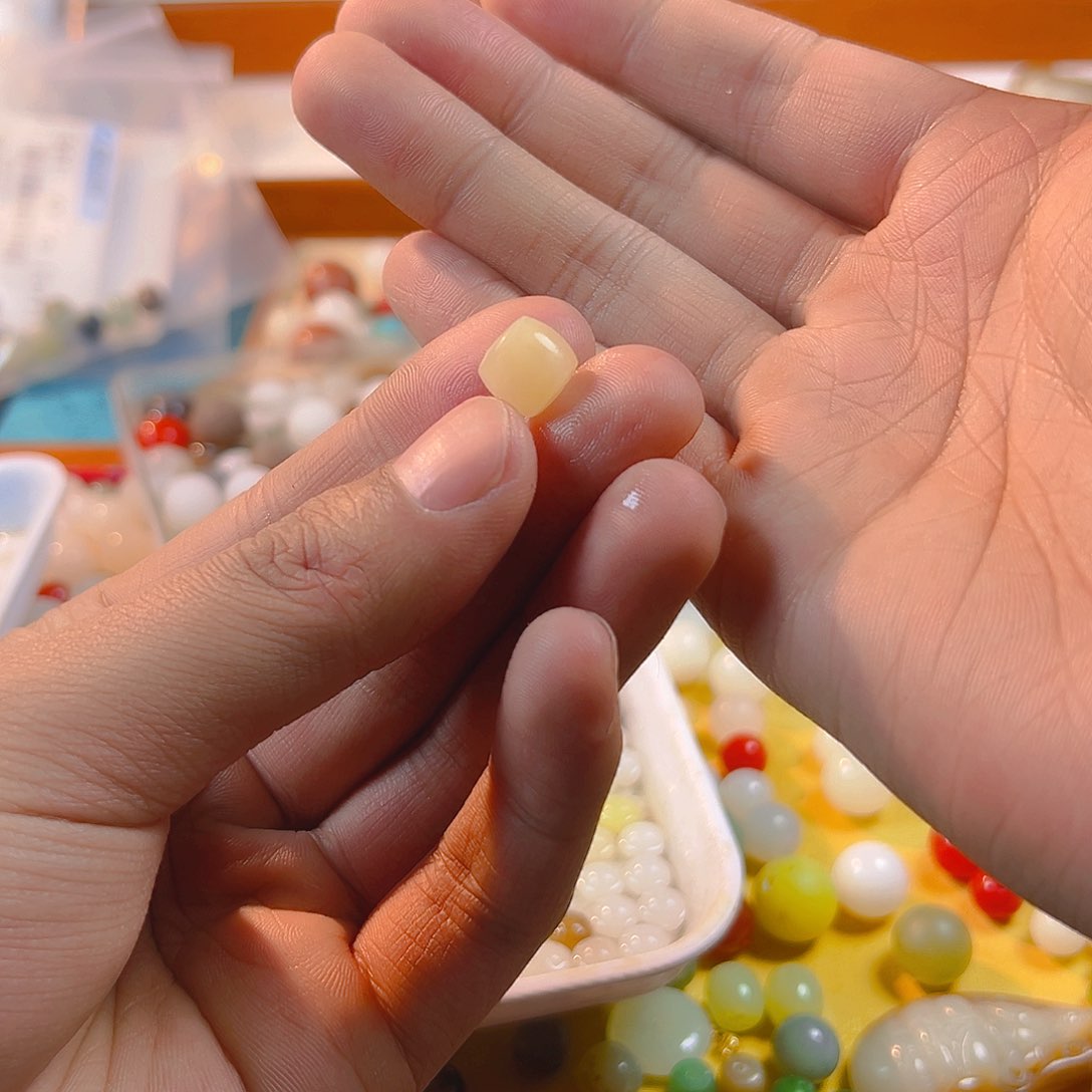 和田玉卡9x10直切散珠未镶嵌