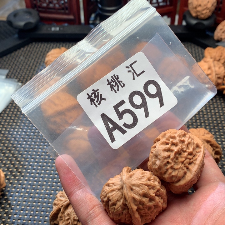 吊坠文玩核桃霸王