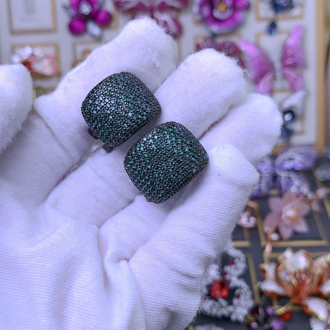 合成立方氧化锆铜耳环