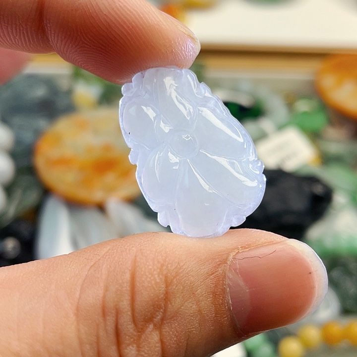 翡翠颈饰未镶嵌天然A货翡翠