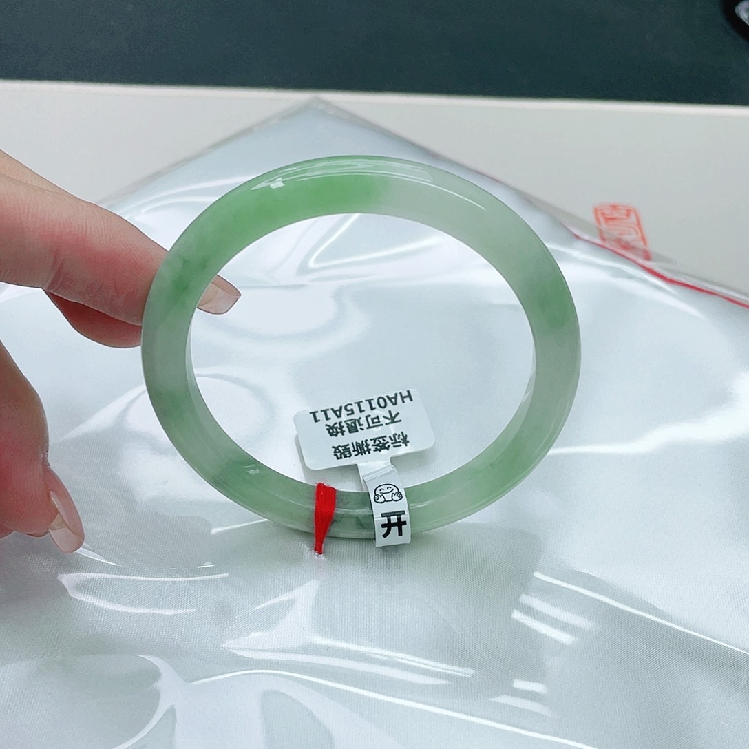 翡翠手镯未镶嵌正54.2