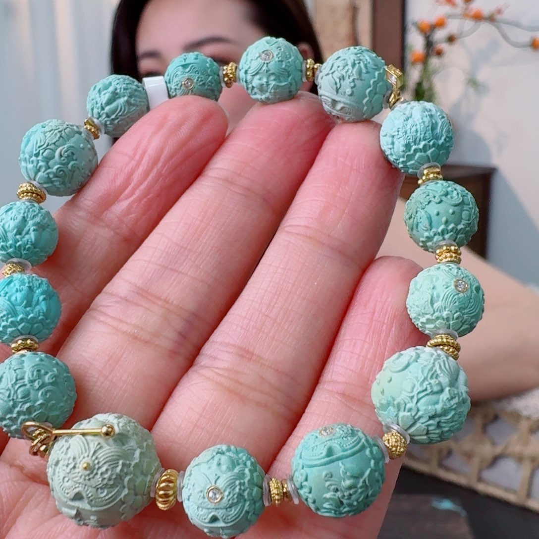 魏****未镶嵌绿松石珠宝奇石