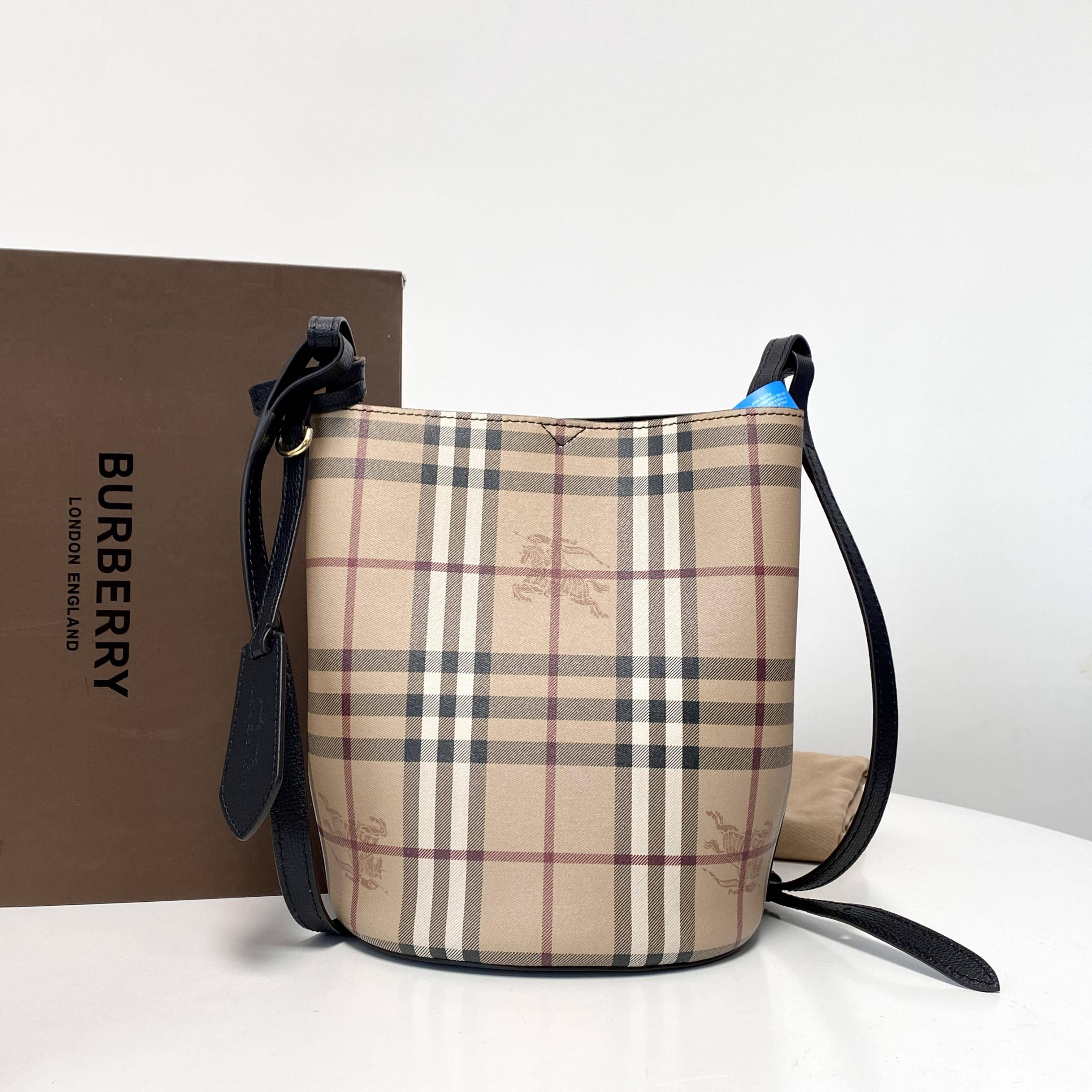 胖虎曼曼/博柏利/95新/公价0/箱包/斜挎包/312501160055