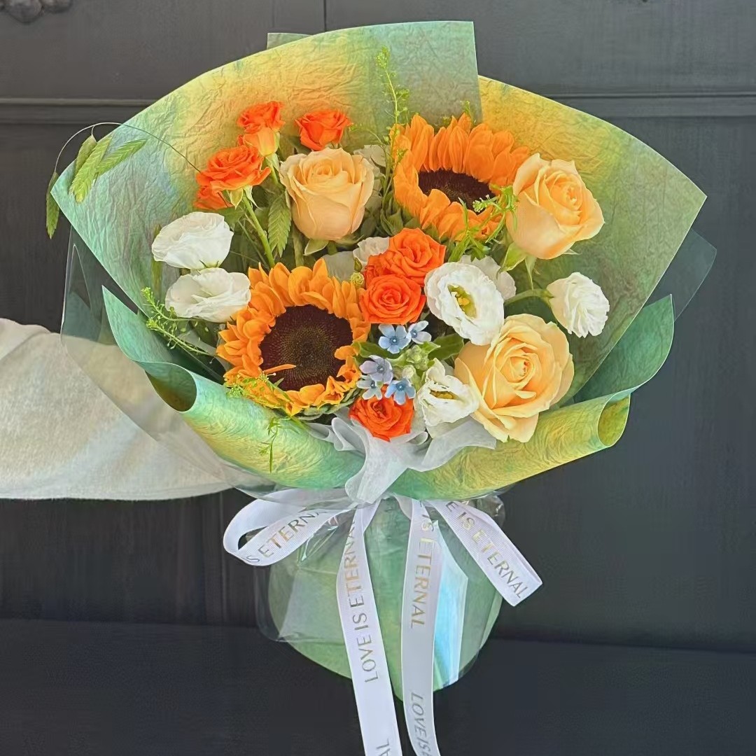 【夏日清凉】2 枝向日葵 3 枝香槟玫瑰洋桔梗混搭鲜花花束