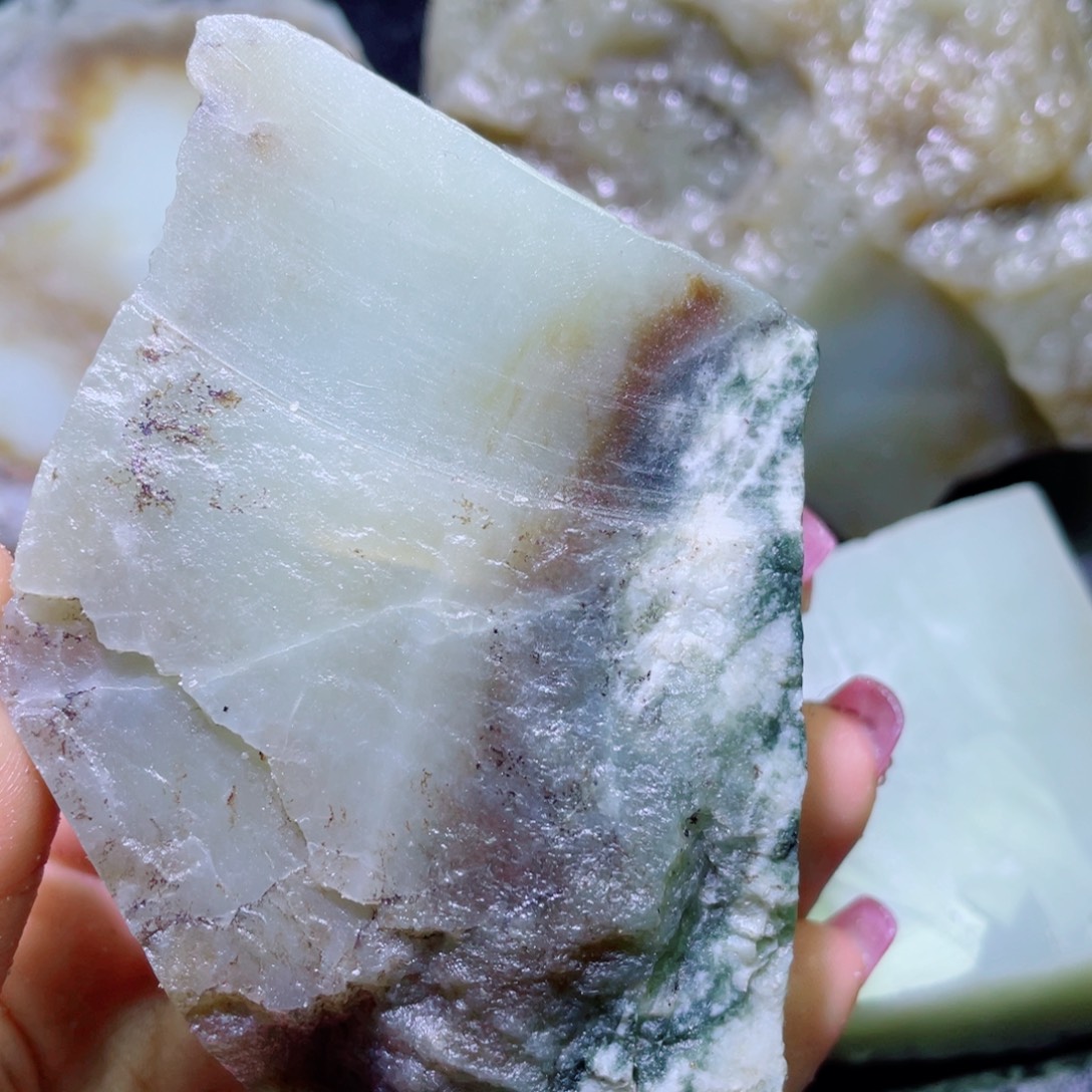 和田玉未镶嵌珠宝半成品