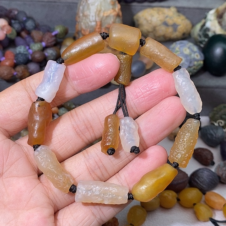 未镶嵌玛瑙/玉髓珠宝奇石