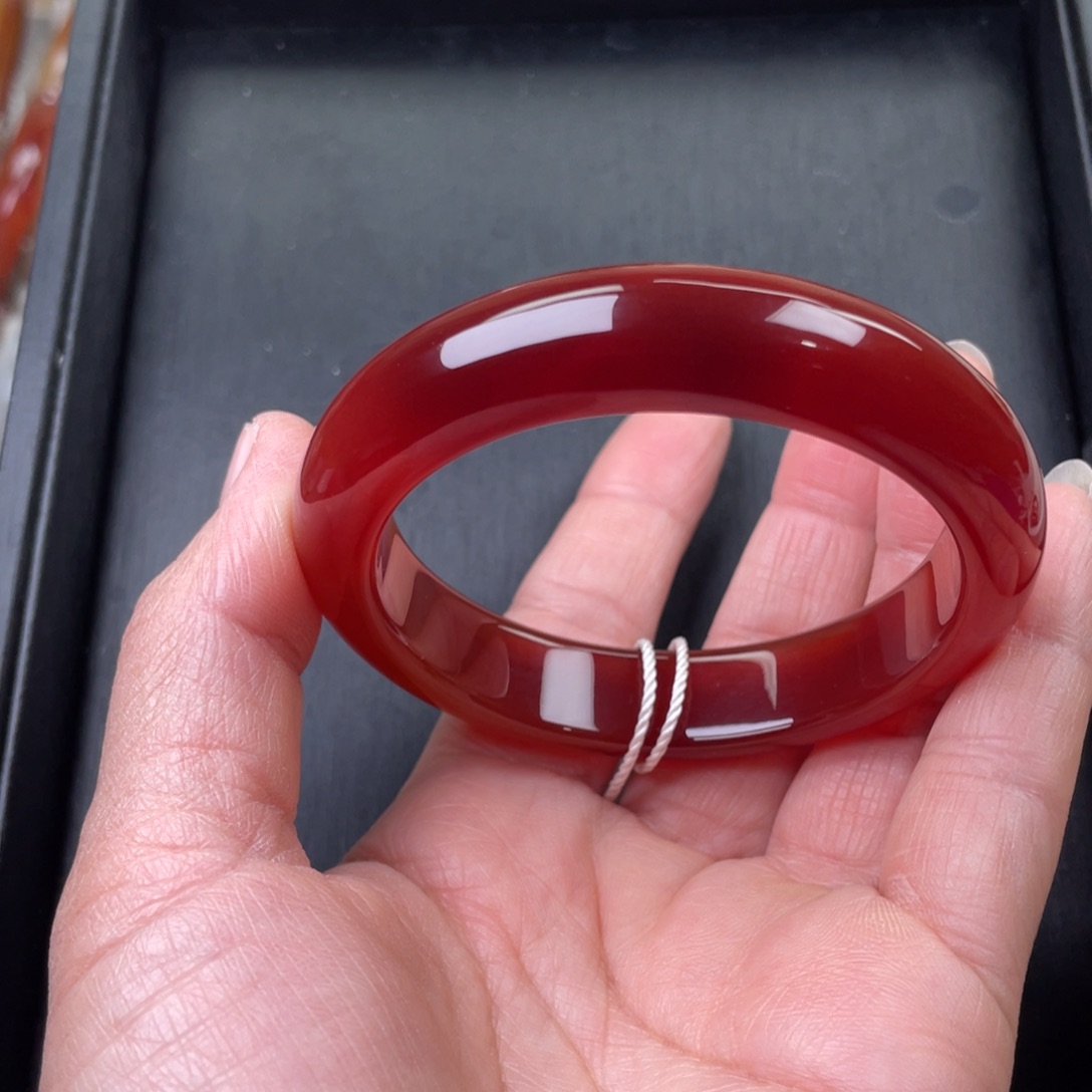 玛瑙/玉髓手镯未镶嵌57圈口