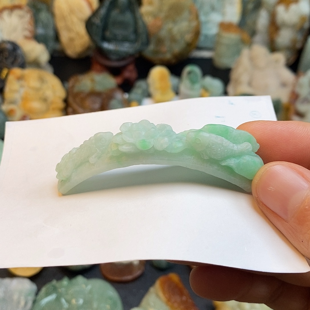 定制翡翠未镶嵌特色a货翡翠