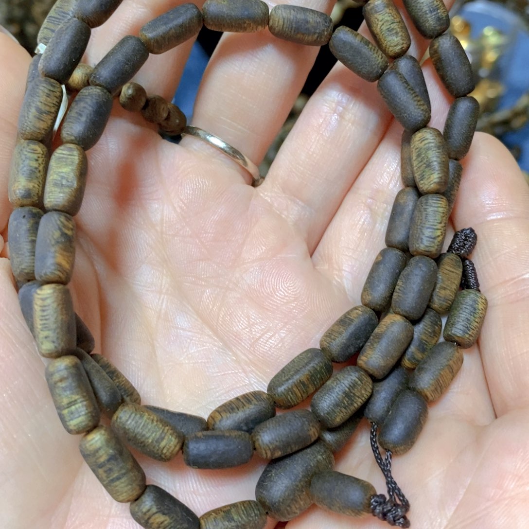 沉香手串莺歌绿卡6-16克多样性发货一条