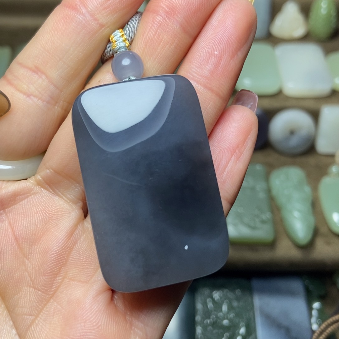 和田玉颈饰未镶嵌杨***