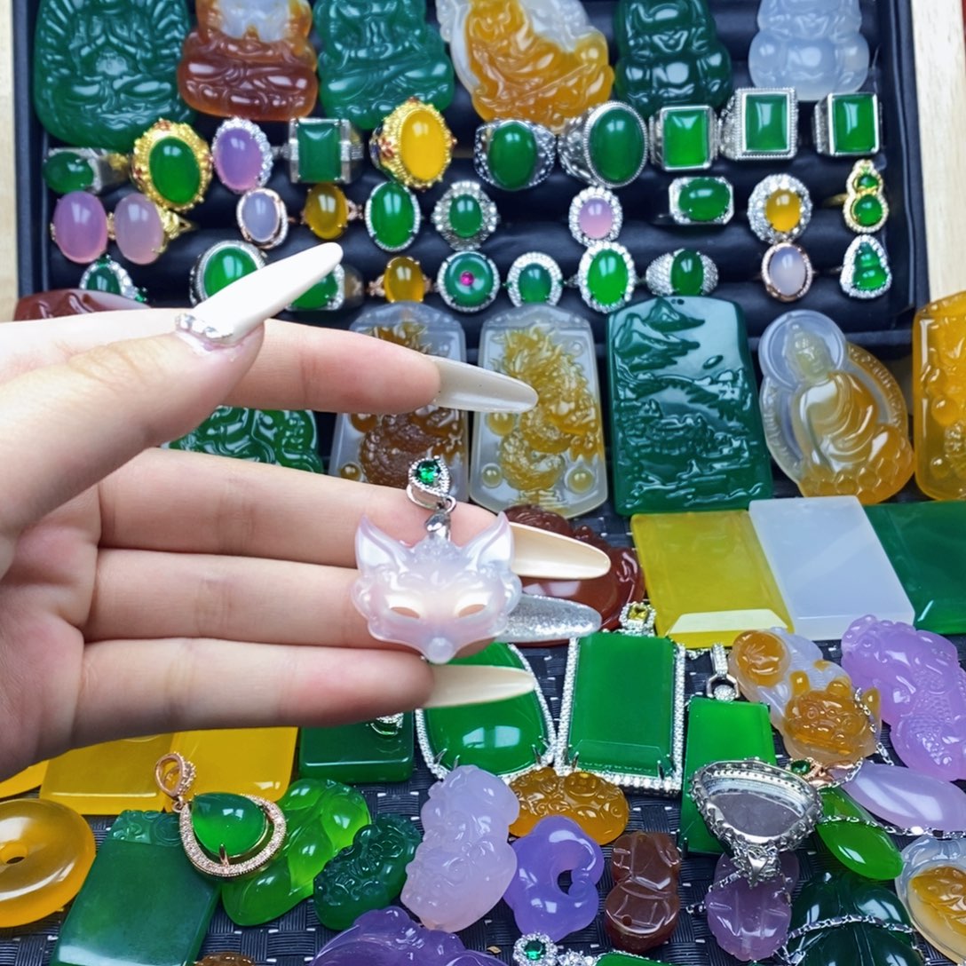 玛瑙/玉髓未镶嵌颈饰