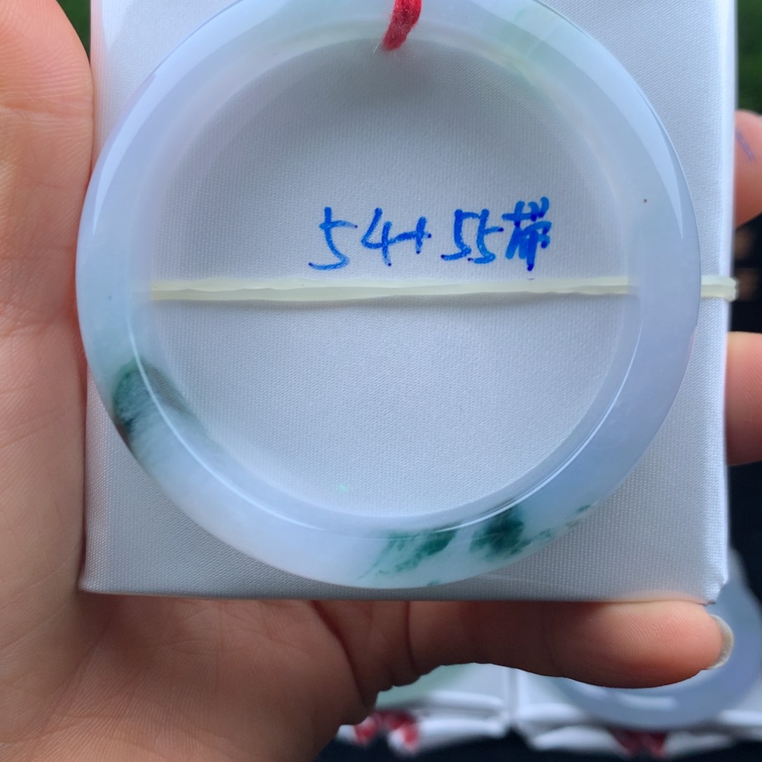 翡翠手镯未镶嵌手镯