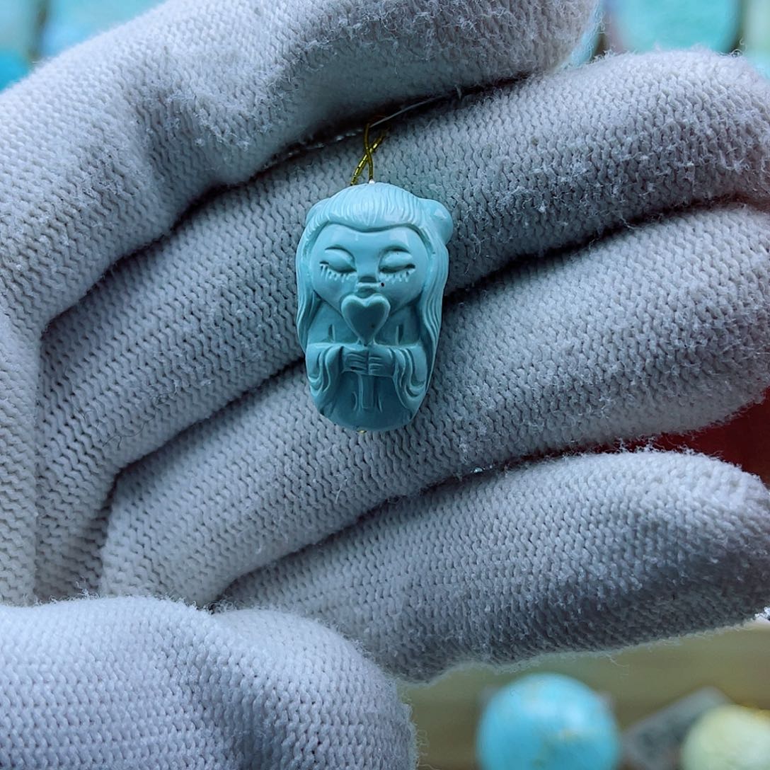 绿松石未镶嵌珠宝奇石