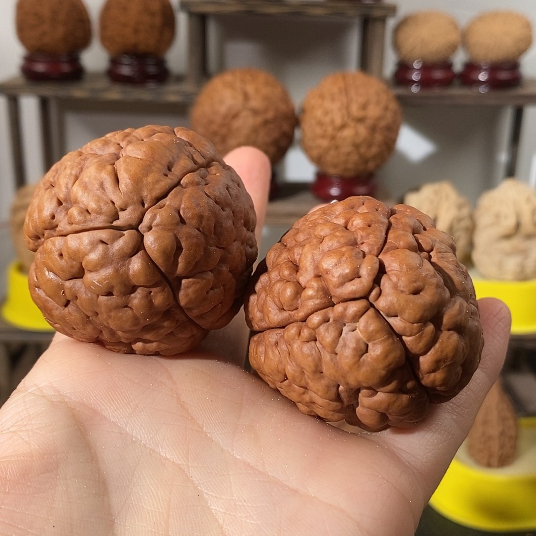 吊坠文玩核桃三瓣脑纹金刚练手4760不退不换不接受中差评