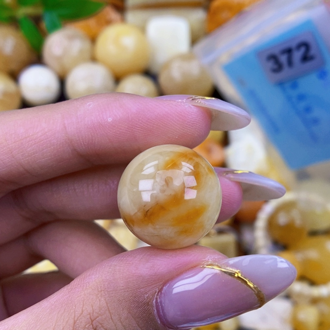 未镶嵌琥珀珠宝奇石18.1 沁色