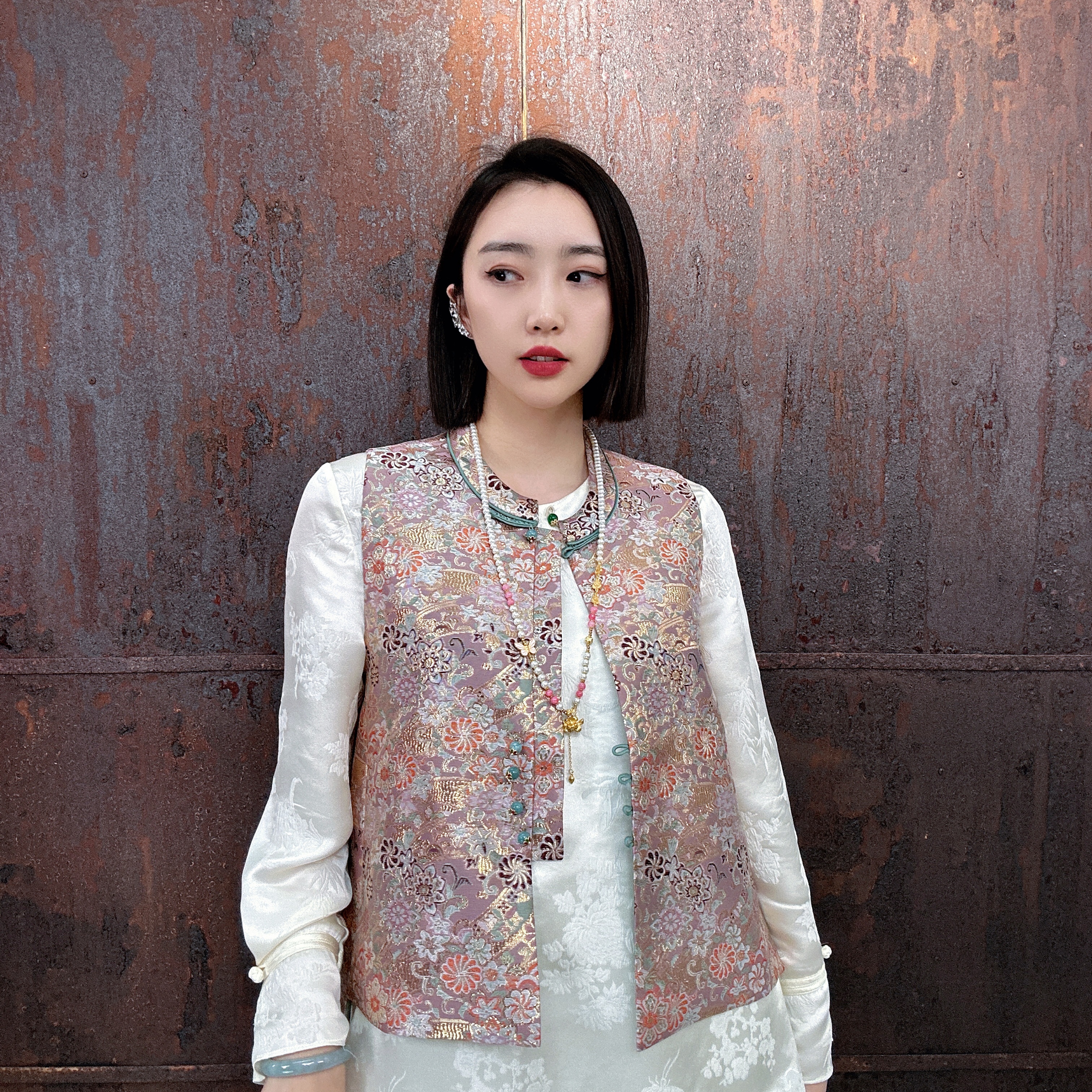 新中式国风时尚桑蚕丝女士宋锦圆领马甲无袖潮牌马夹HF-870077-31