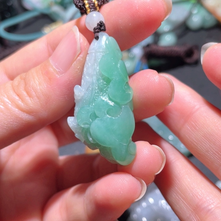 【闪购商品】翡翠颈饰未镶嵌天然翡翠