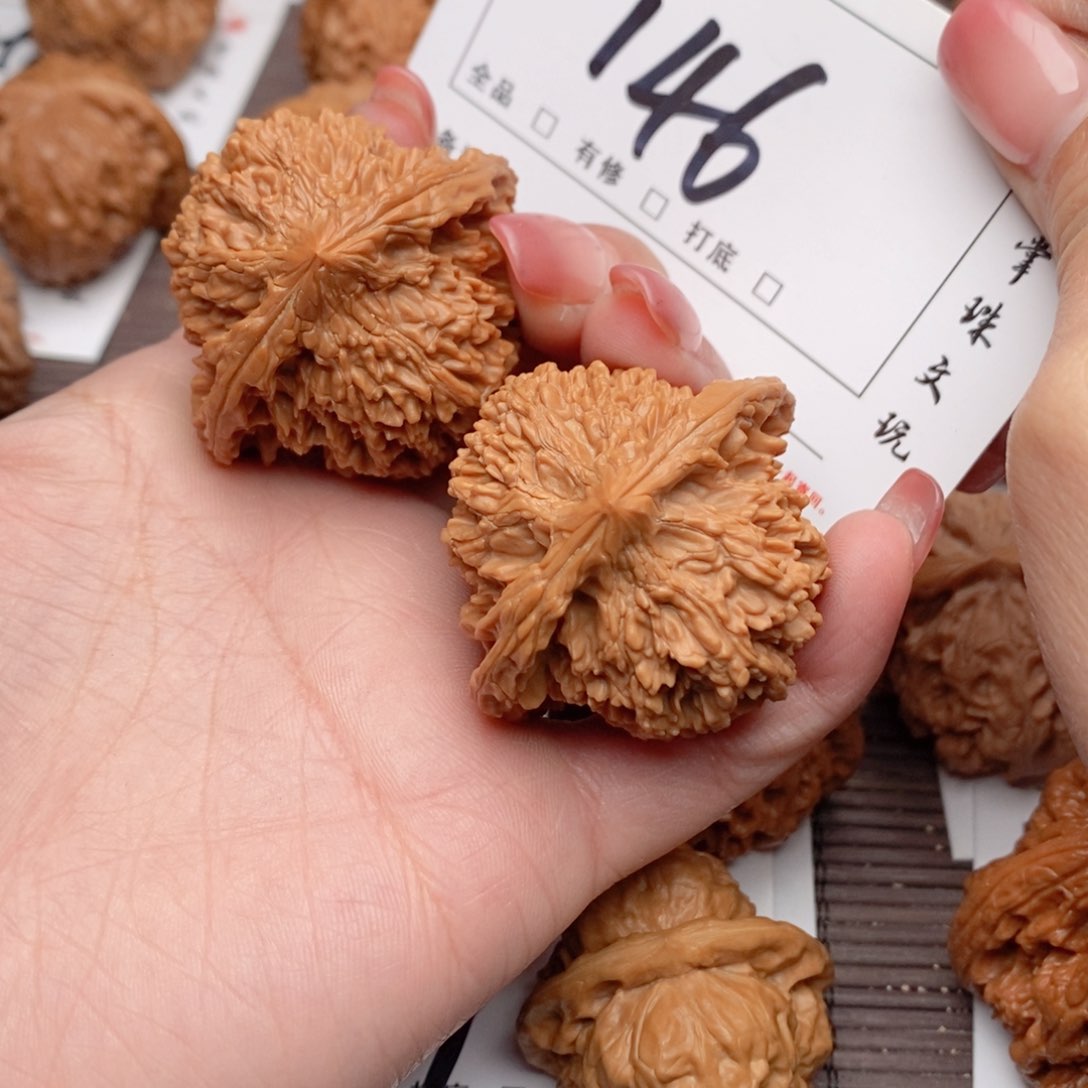 文玩核桃吊坠44星星146