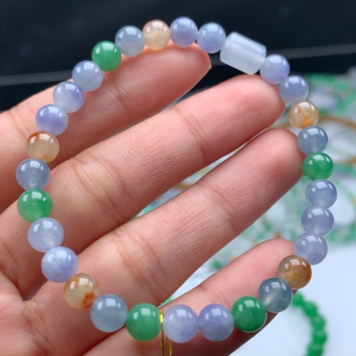 翡翠手镯未镶嵌卡