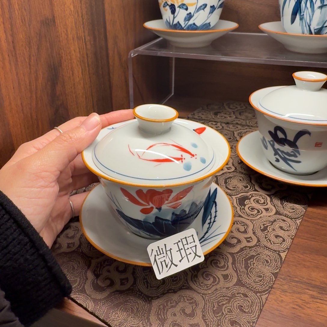 釉下手绘茶具微瑕