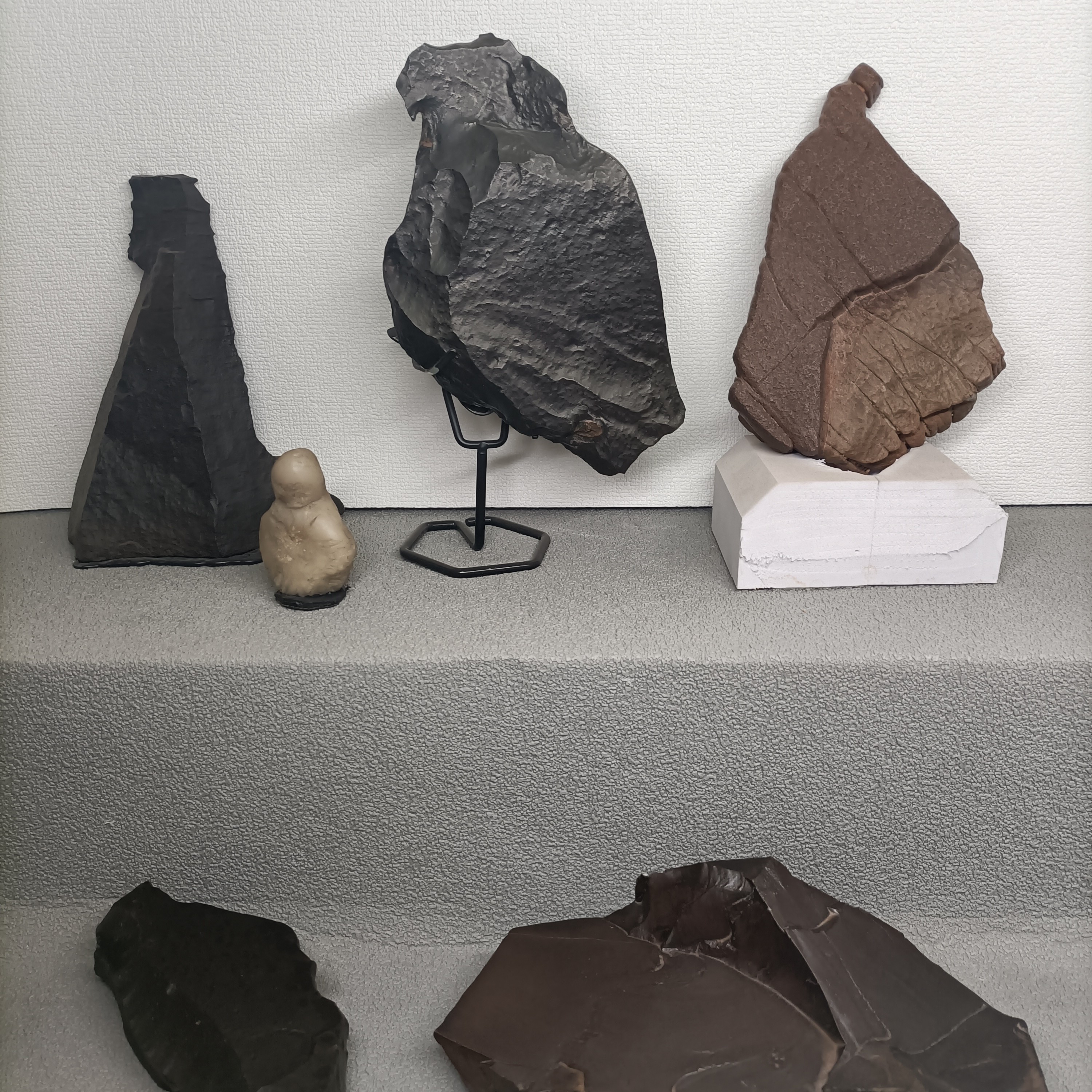 天然新疆戈壁原石桌子摆件家居装饰品