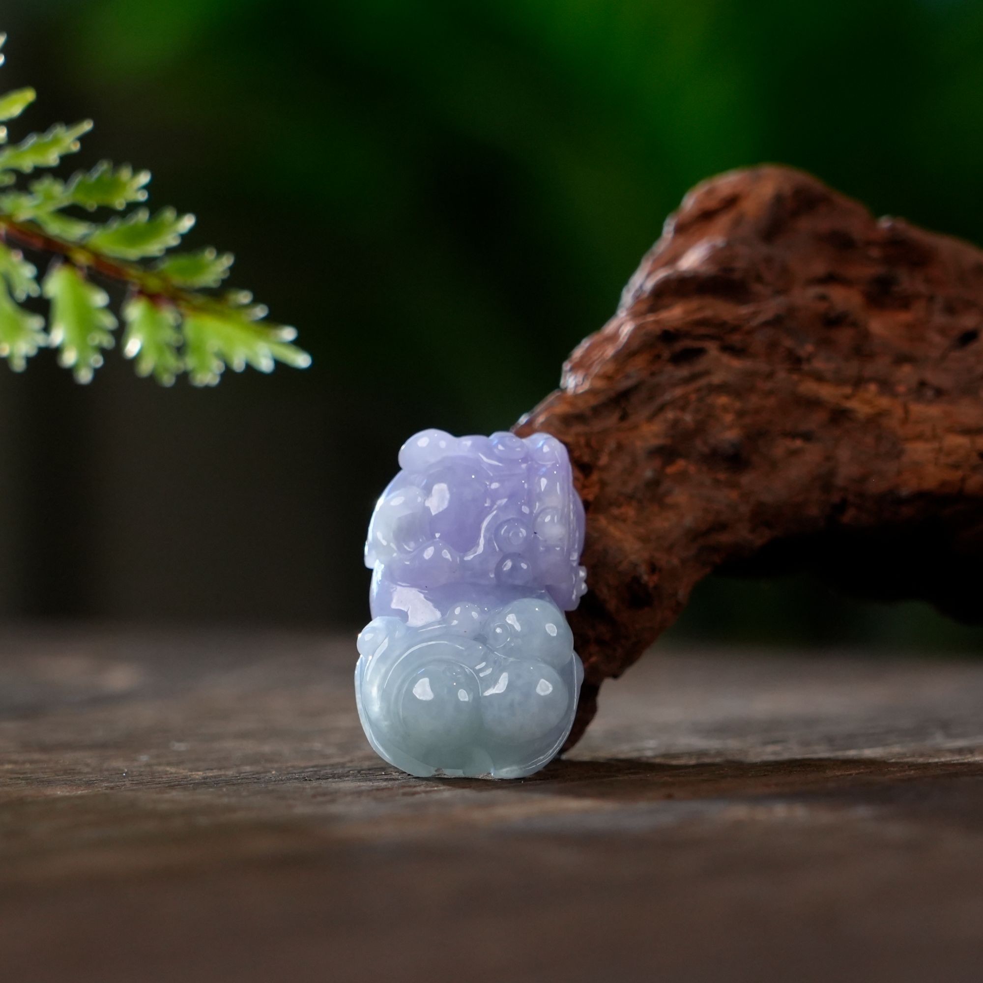 缅甸A货紫色翡翠貔貅吊坠