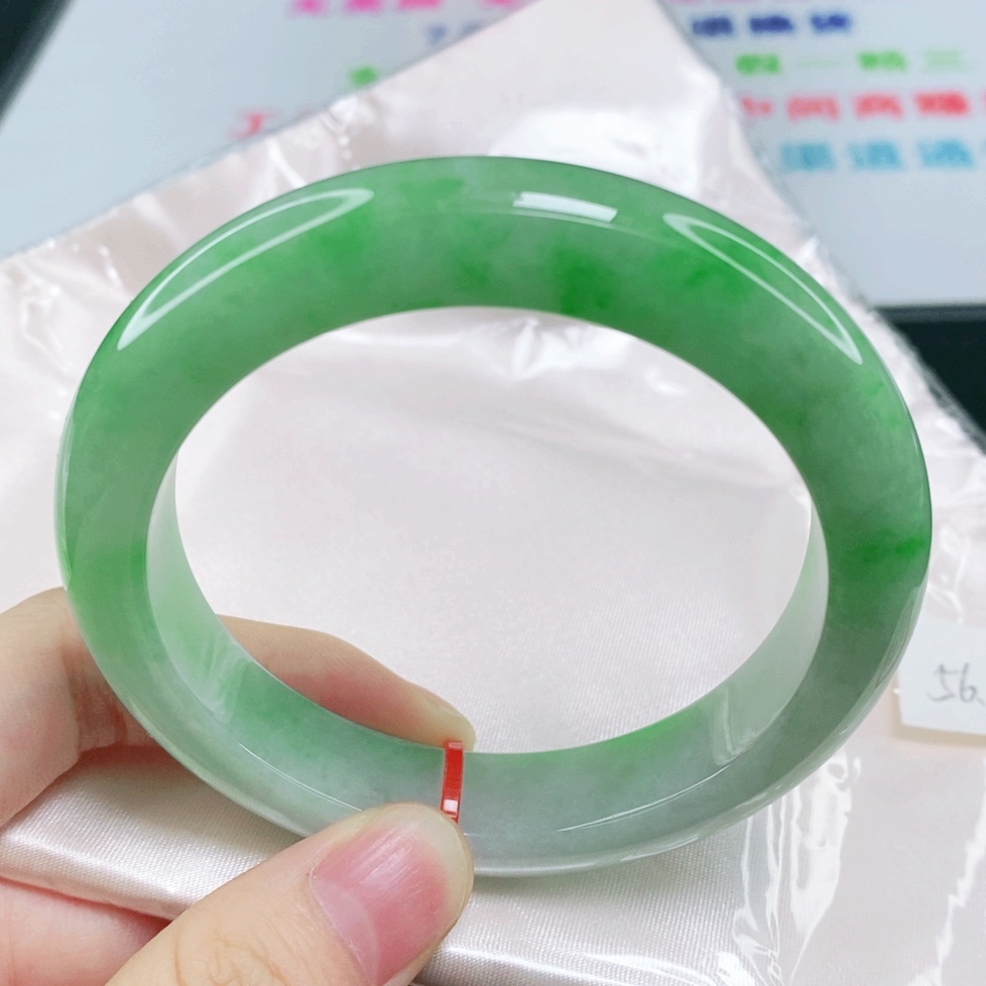 未镶嵌手镯翡翠56.6