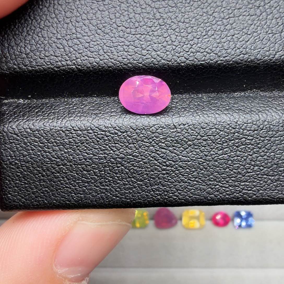 彩色蓝宝石裸石1.24ct无烧