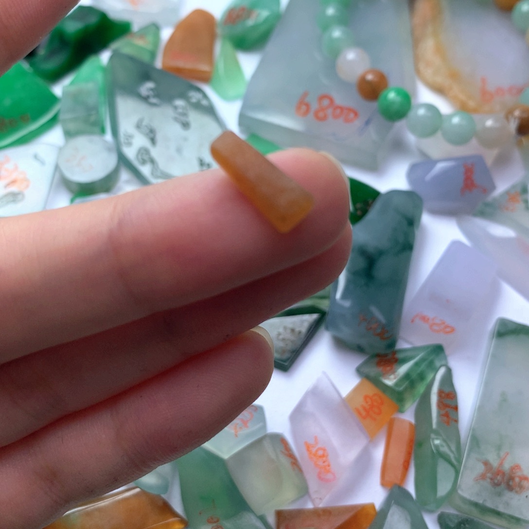 定制翡翠未镶嵌缅甸翡翠原石