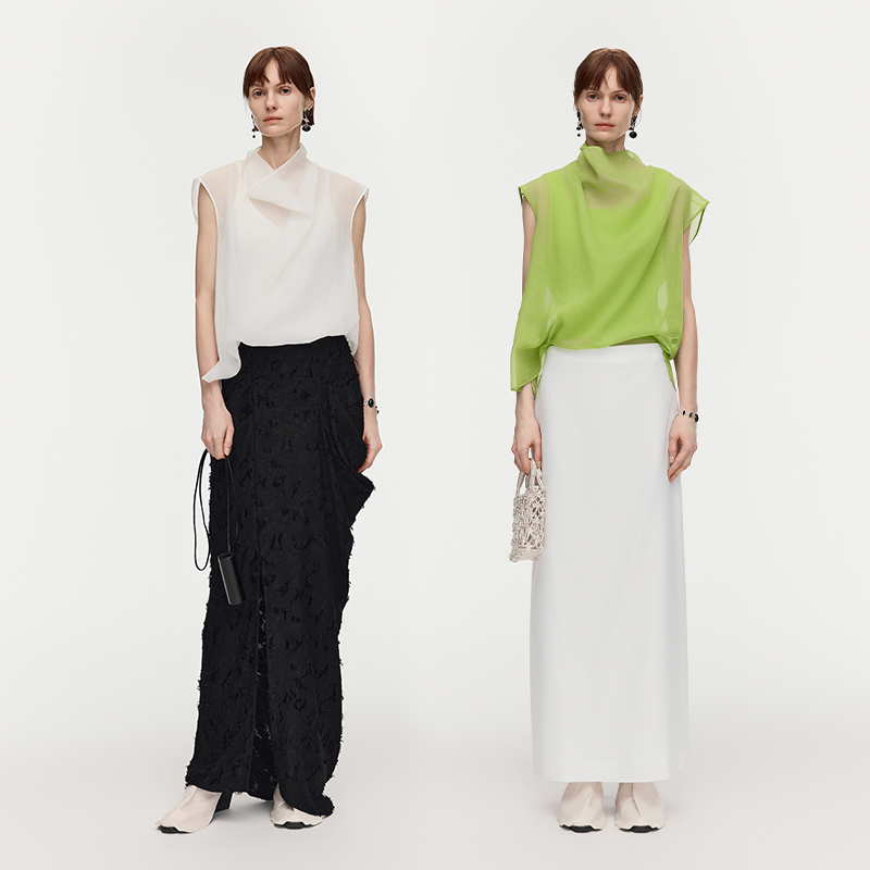 AUM噢姆26年春季T恤巴厘纱半透荡领无袖上衣M1GB11701