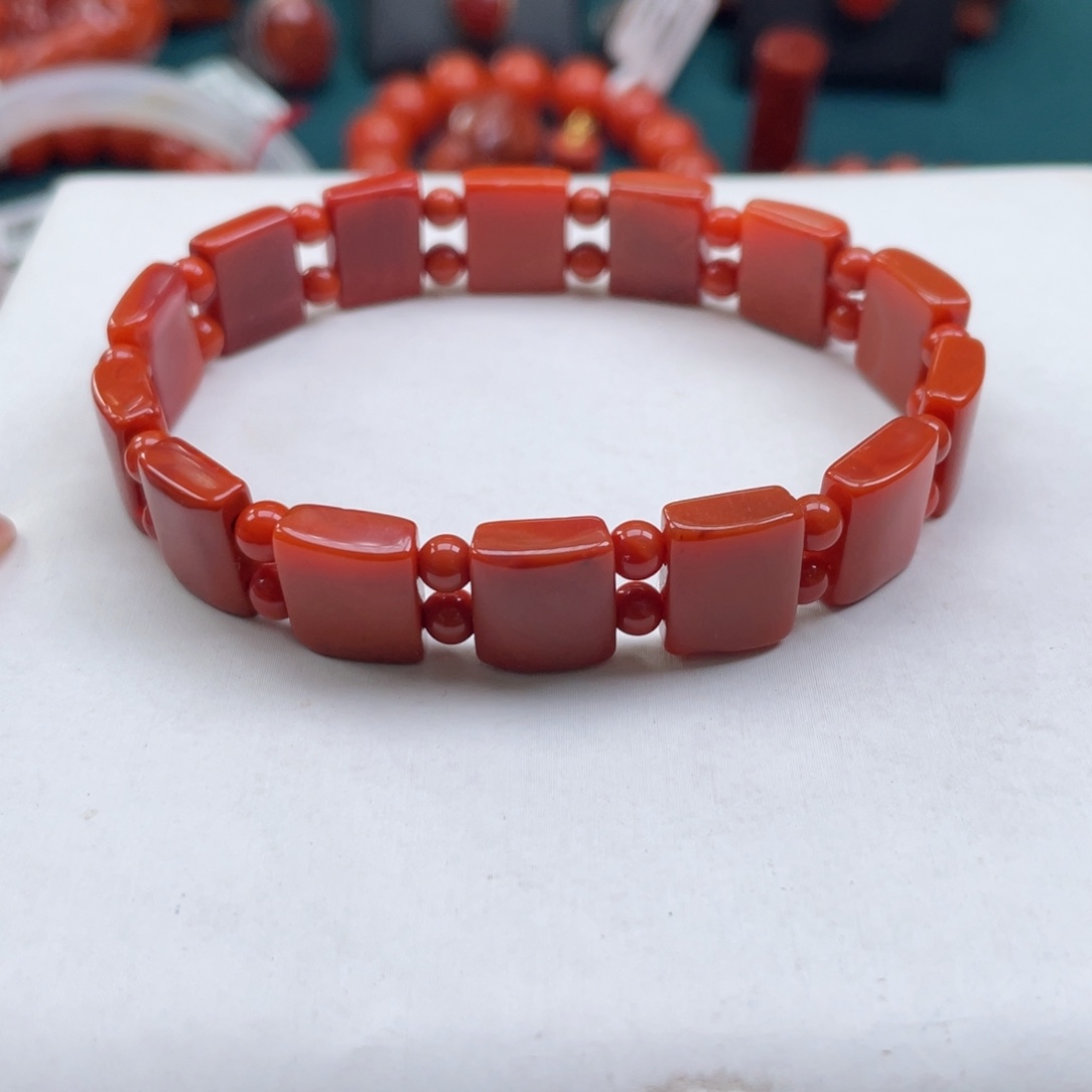 南红玛瑙未镶嵌川料南红满肉手牌