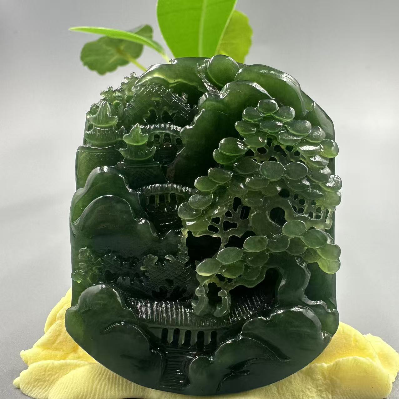 A0414 和田玉挂件 HS25607749