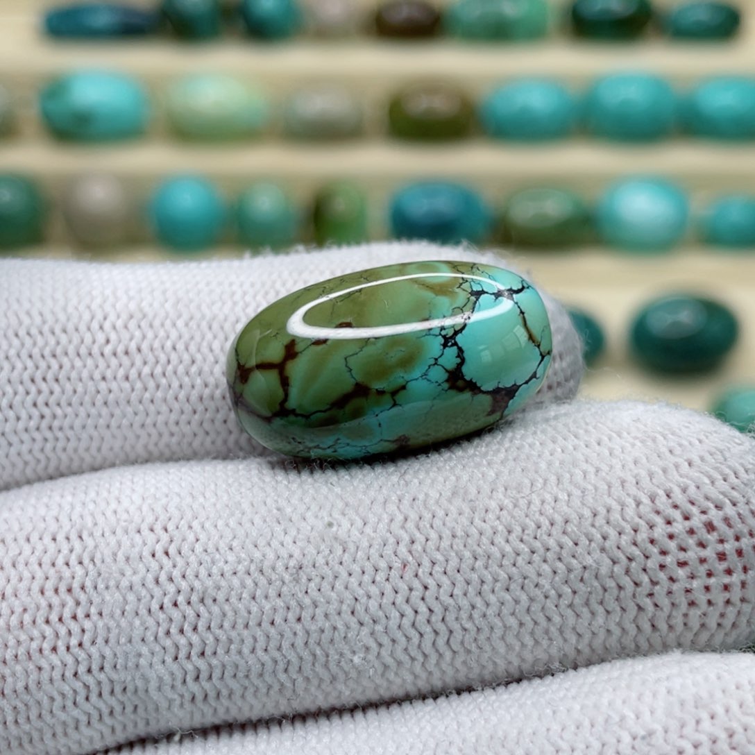 未镶嵌绿松石珠宝奇石