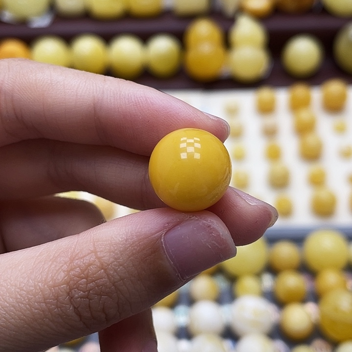 琥珀未镶嵌裸石14.2mm氧化圆珠瑕