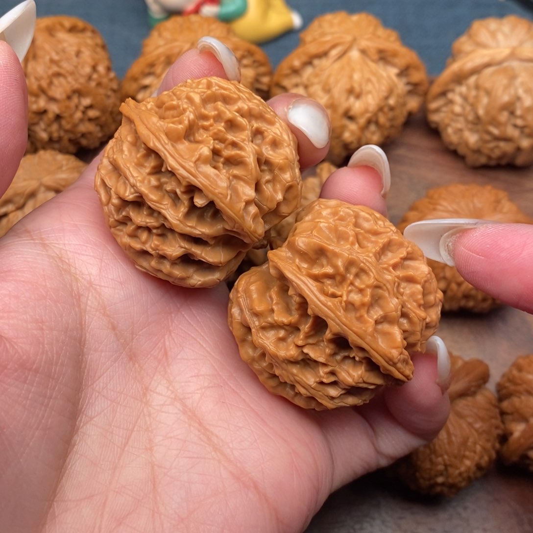 文玩核桃把件教***红苹果39