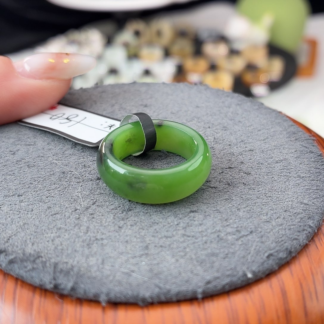 和田玉（糖玉）未镶嵌戒指S11碧玉轮胎16.1