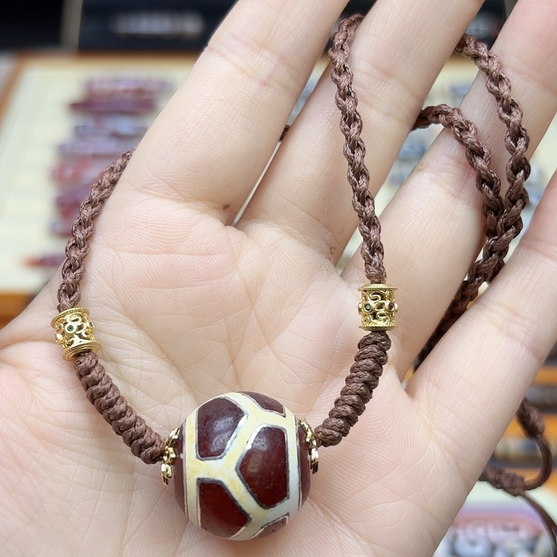 玛瑙/玉髓颈饰合金