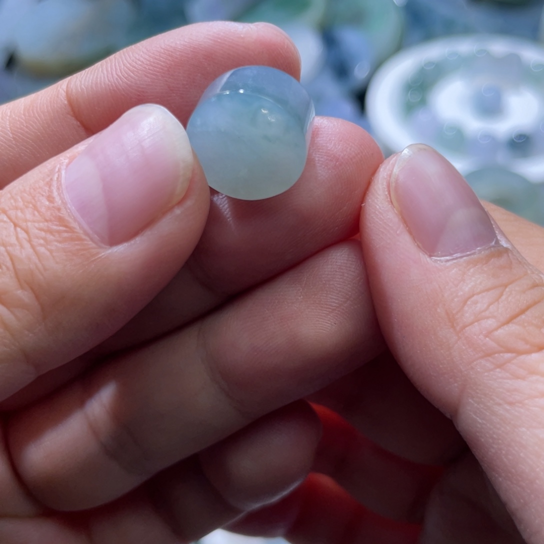 定制翡翠未镶嵌天然翡翠冰蓝扁珠