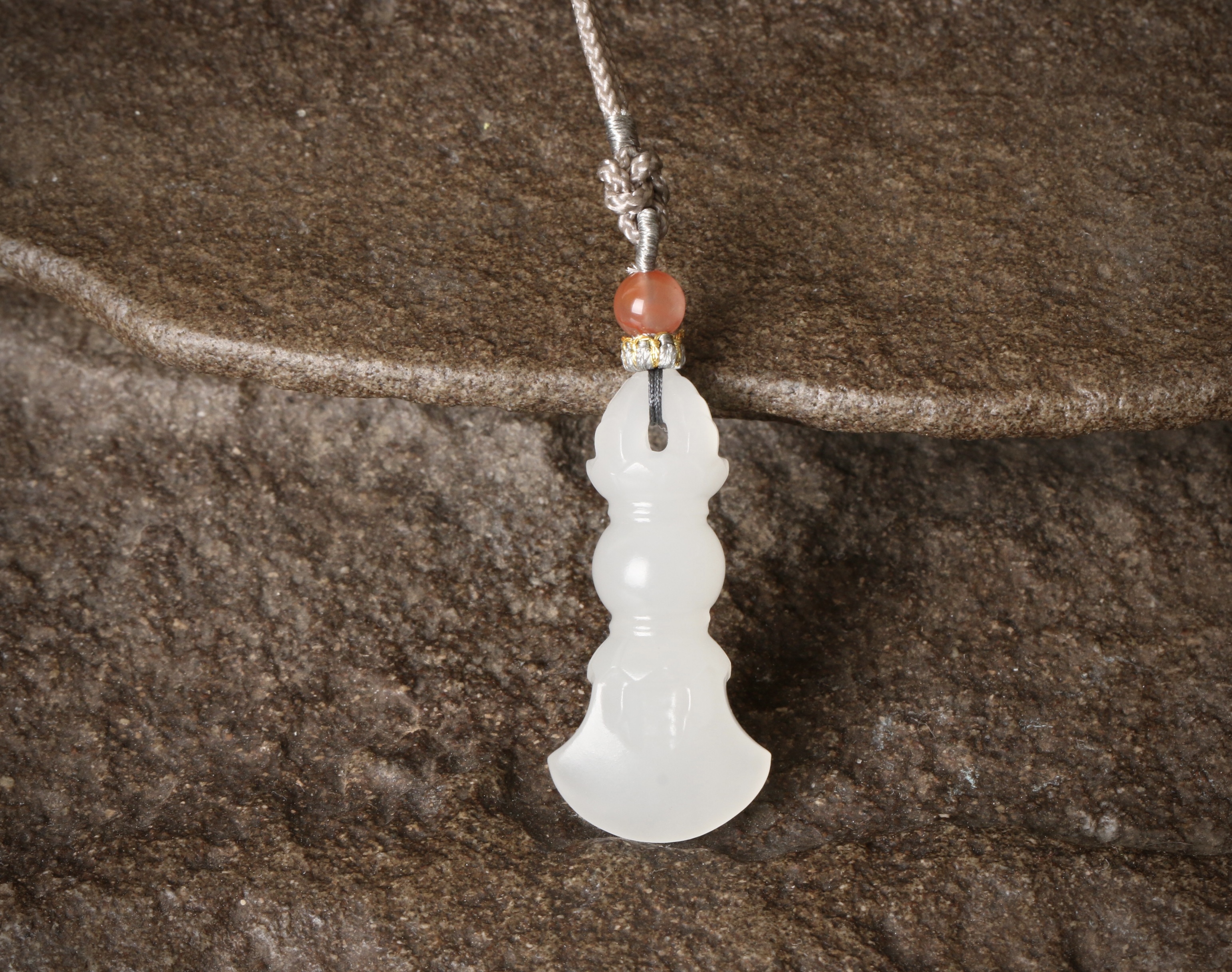 金刚斧和田玉挂件配饰