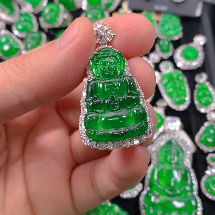 翡翠颈饰银S925镶嵌观音