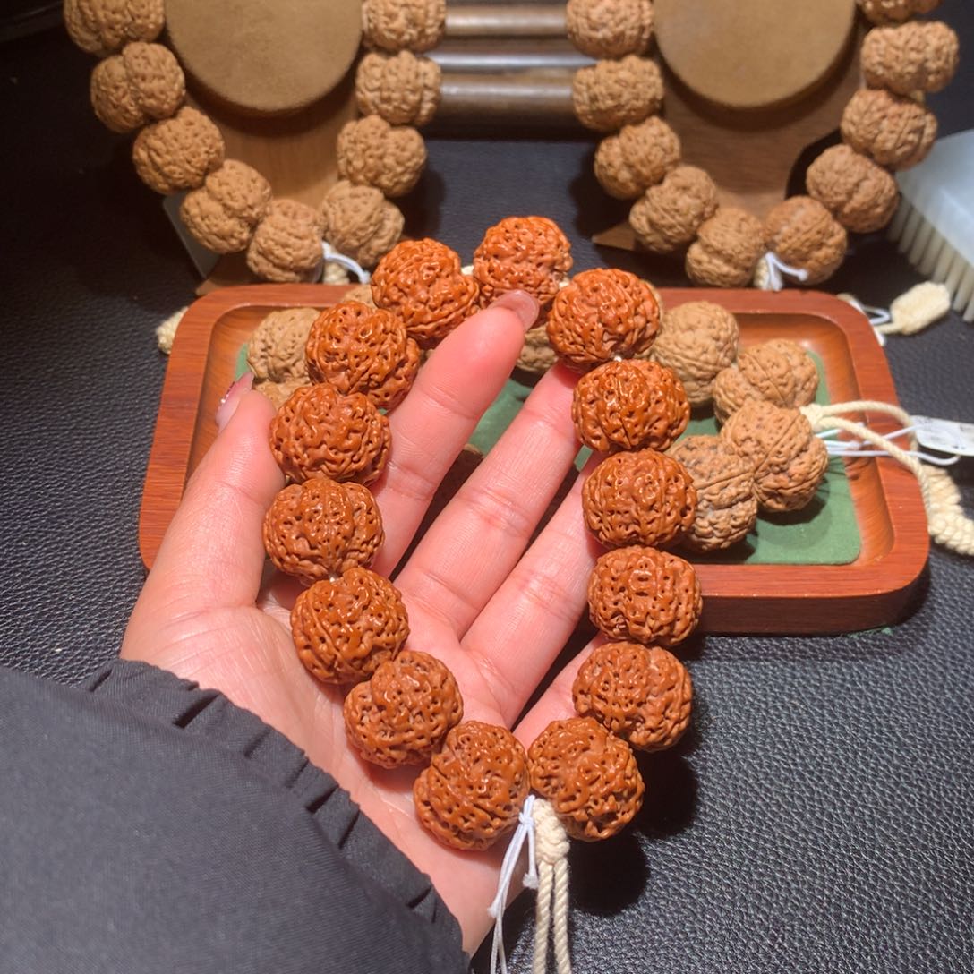手串金刚菩提23尺寸方尊