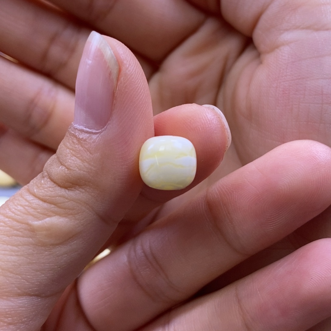 琥珀未镶嵌珠宝奇石9.7