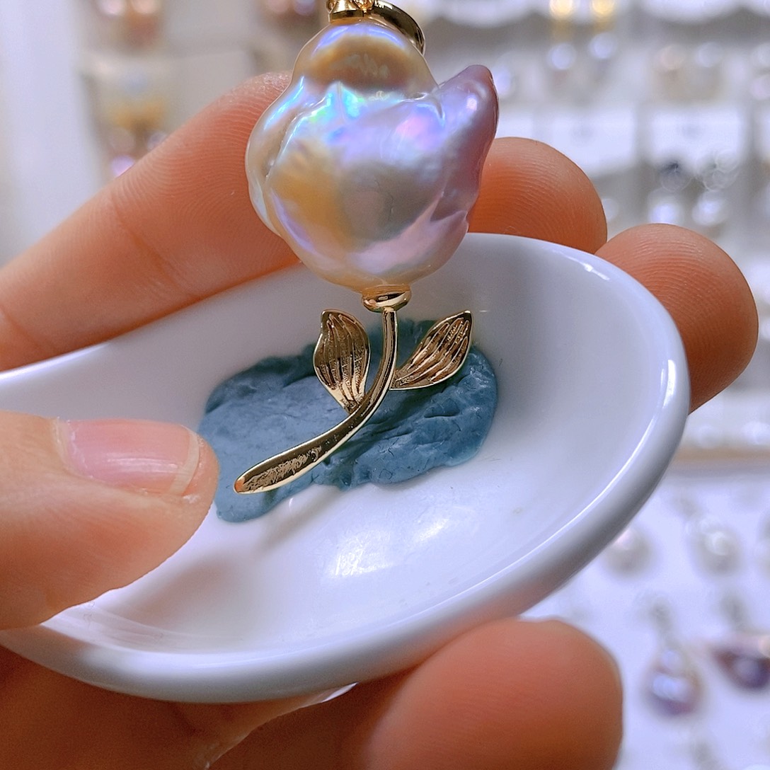 淡水珍珠合金颈饰