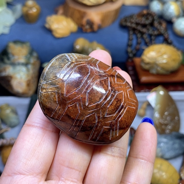 岫岩河磨玉（透闪石质玉）富甲未镶嵌