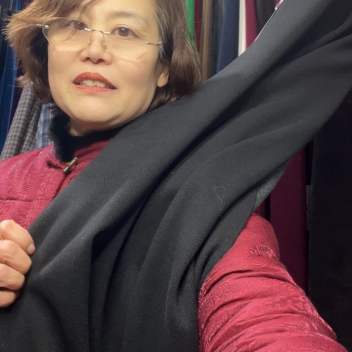 黑（242）号1.1米面料